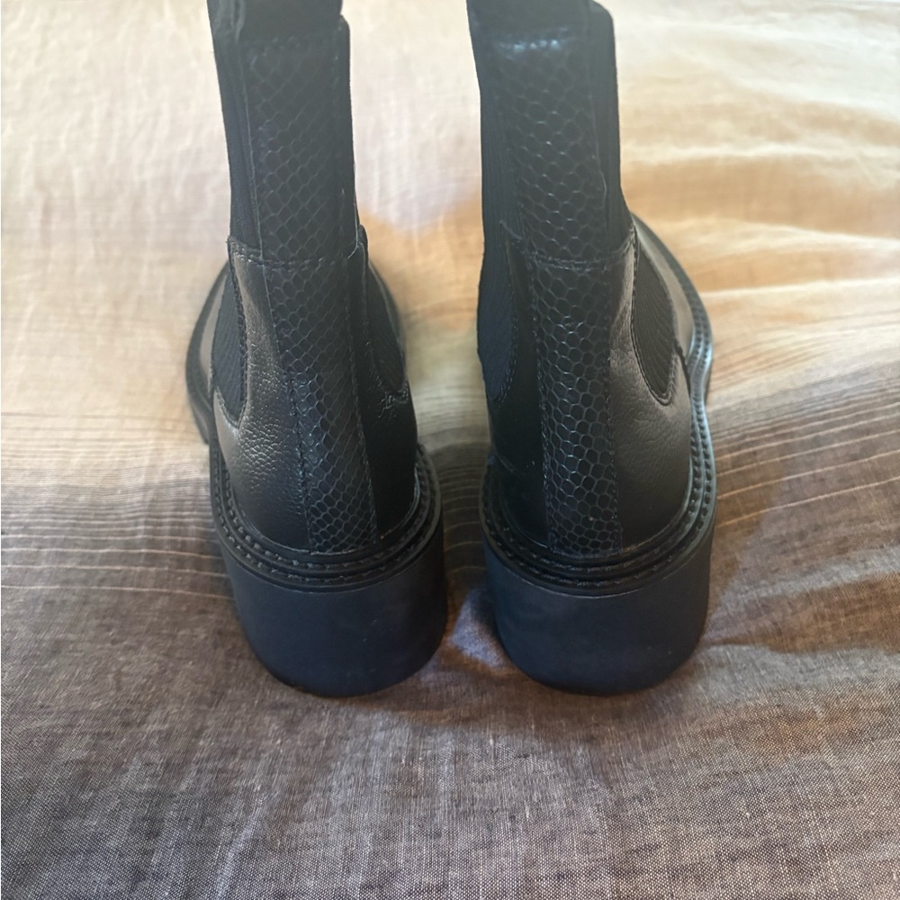 Dolce Vita Hilora H2O Boots Black Leather - Picture 3 of 4
